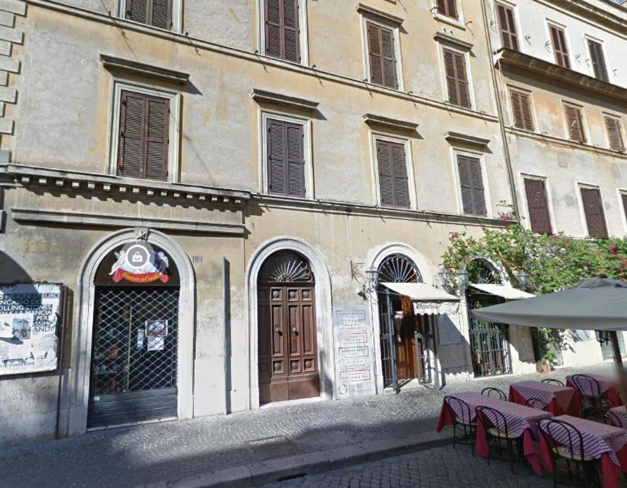 Dng House - Vatican 80 Square, Rome
